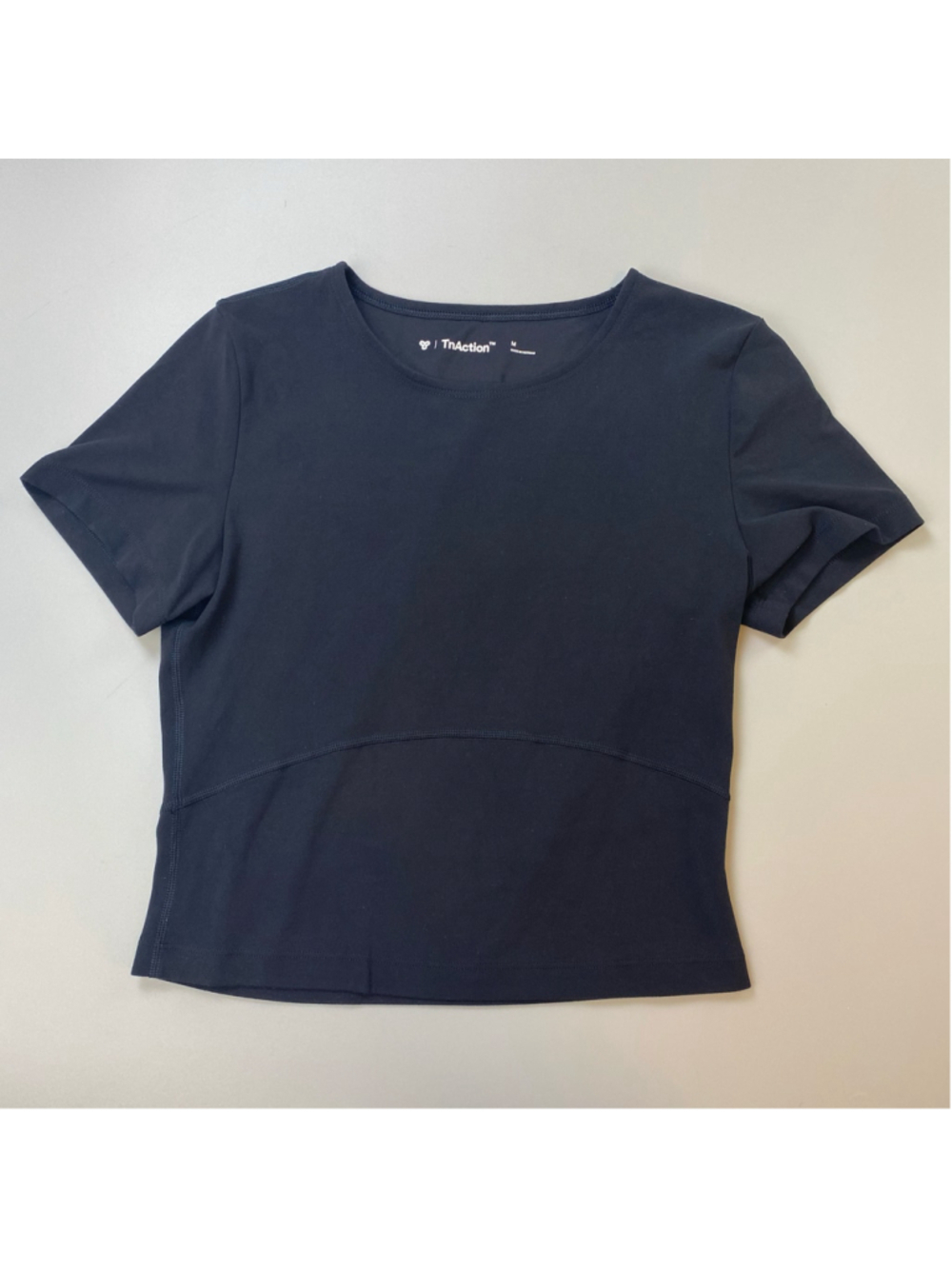 Aritzia TnAction Workout Top Medium Black Short Sleeve Athleisure Fitted Stretch